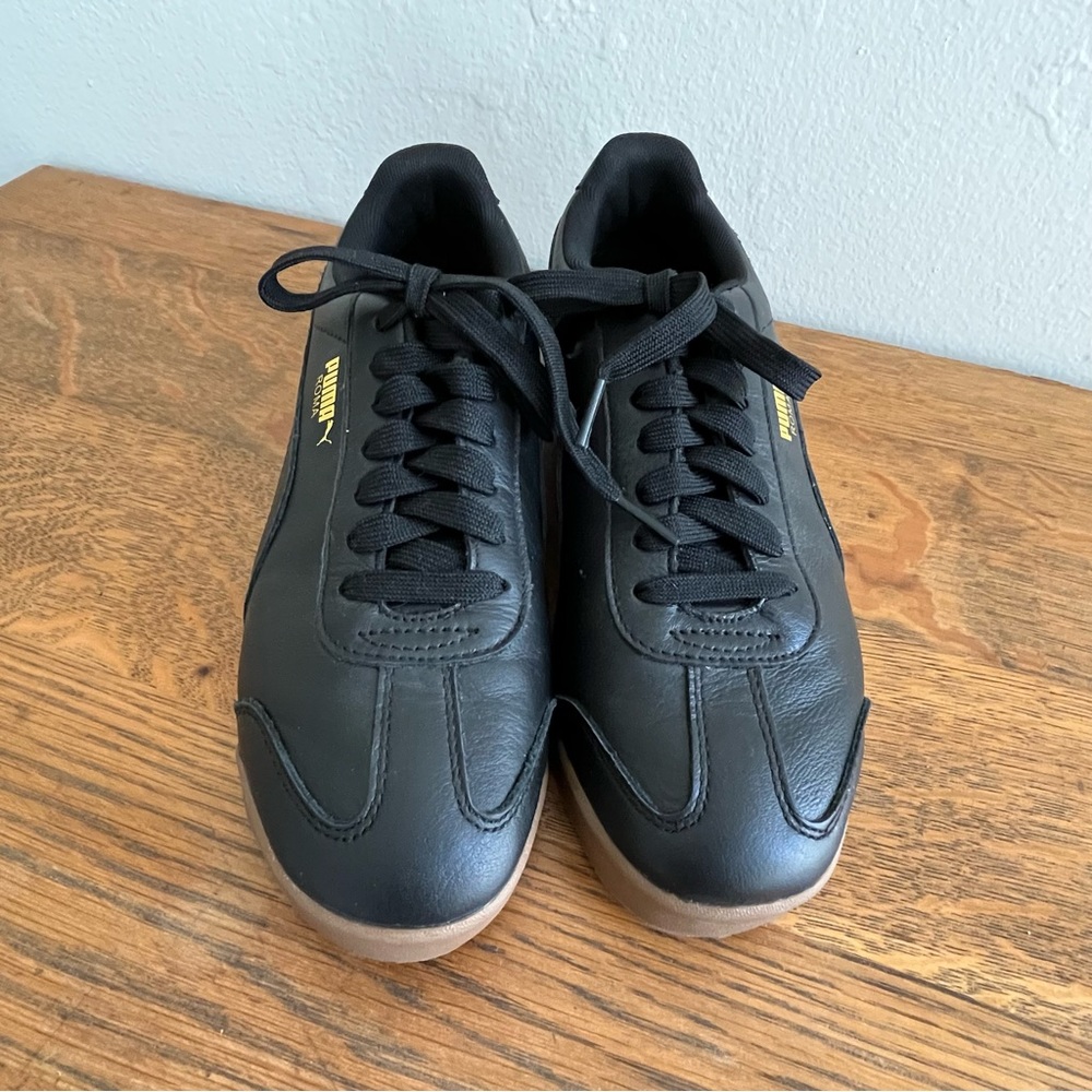 Puma Sneakers